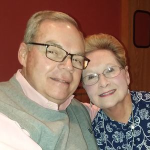 Meet your Posher, Lois